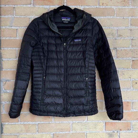 Patagonia Jackets & Blazers - Patagonia Black Puffer Down Sweater Hooded Jacket
